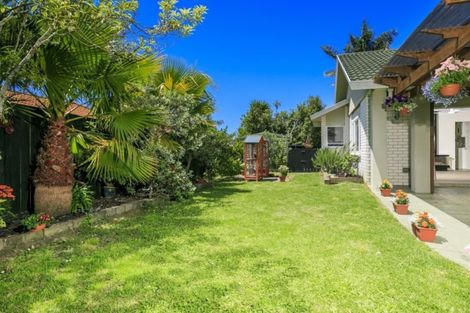 Photo of property in 17 Te Wharau Drive, Greenhithe, Auckland, 0632