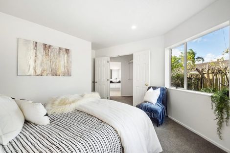 Photo of property in 1/137 Nile Road, Milford, Auckland, 0620