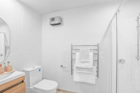 Photo of property in 2/24 Dampier Street, Woolston, Christchurch, 8023