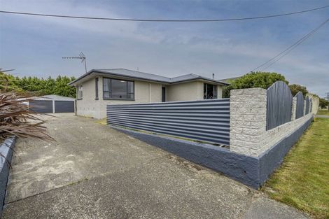 Photo of property in 37 Hyde Street, Clifton, Invercargill, 9812