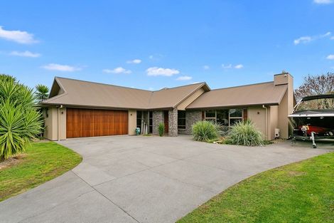 Photo of property in 3 Cooper Crescent, Cambridge, 3434