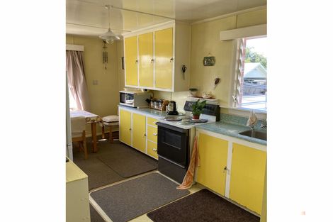 Photo of property in 72 High Street, Waimate, 7924