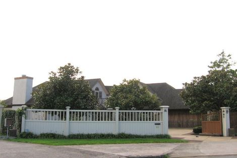 Photo of property in 16 Eynsham Court, Dannemora, Auckland, 2016