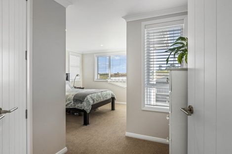 Photo of property in 140 Godfrey Drive, Orewa, 0931