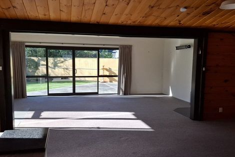 Photo of property in 8 Daniell Street, Bulls, 4818