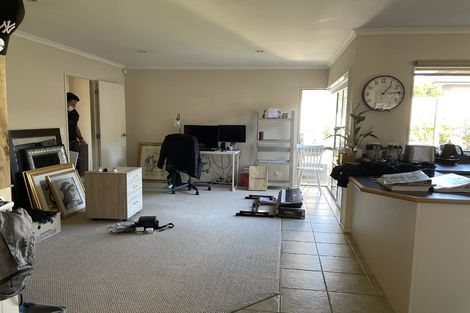 Photo of property in 20 Lilybank Crescent, East Tamaki, Auckland, 2013