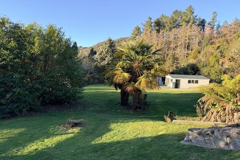Photo of property in 9 Rosstown Road, Reefton, 7830