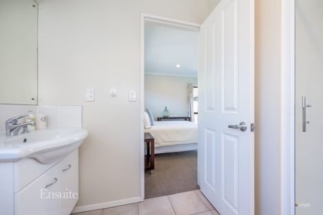 Photo of property in 24 Pinehill Crescent, Trentham, Upper Hutt, 5018