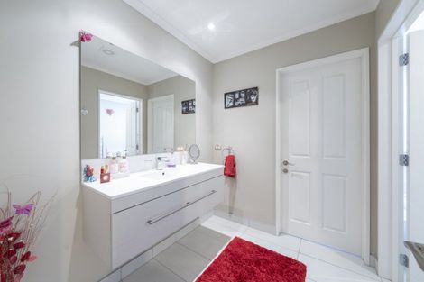 Photo of property in 15 Sutherland Drive, Kaiapoi, 7630