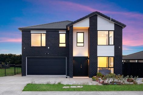 Photo of property in 16 Wheriko Avenue, Glenbrook, 2681