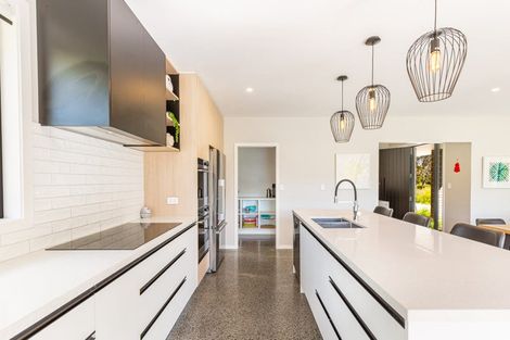 Photo of property in 224 Birdwood Road, Massey, Auckland, 0614