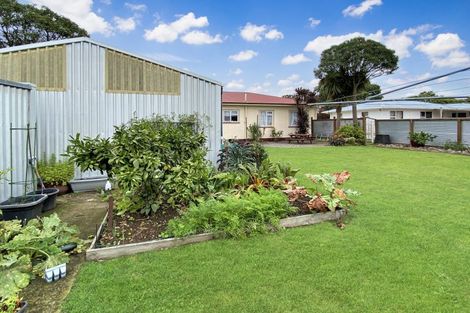 Photo of property in 15 Neptune Street, Dannevirke, 4930