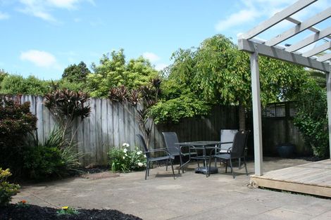 Photo of property in 9/103 Swanson Road, Henderson, Auckland, 0610