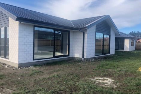 Photo of property in 107 Prestons Park Drive, Marshland, Christchurch, 8083