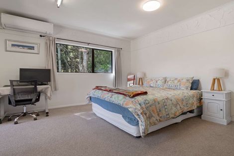 Photo of property in 8 Deodar Place, Totara Heights, Auckland, 2105