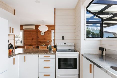 Photo of property in 4 Emerald Place, Papamoa Beach, Papamoa, 3118