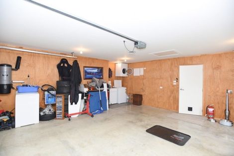 Photo of property in 36 Welsh Road, Winton, 9720