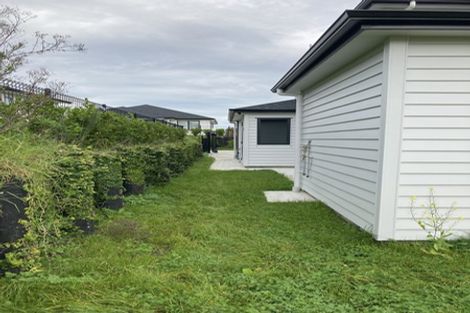 Photo of property in 8 Captain Rings Drive, Papakura, 2110