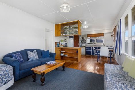 Photo of property in 120 Kiwi Road, Whangamata, 3620
