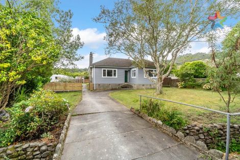 Photo of property in 7 Tawhai Street, Stokes Valley, Lower Hutt, 5019