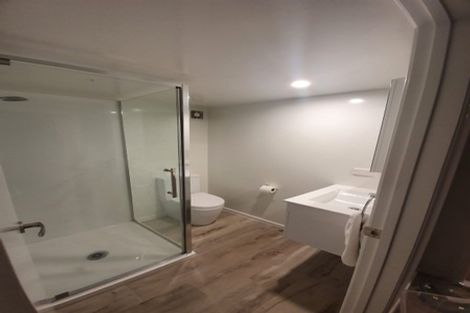 Photo of property in 190 Golf Road, Titirangi, Auckland, 0604