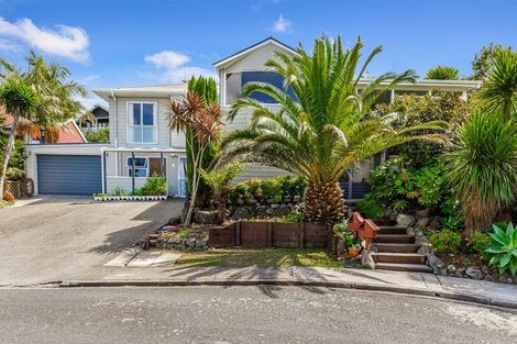 Photo of property in 17 Da Vinci Place, West Harbour, Auckland, 0618