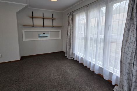 Photo of property in 8a-8b Devon Place, Cannons Creek, Porirua, 5024