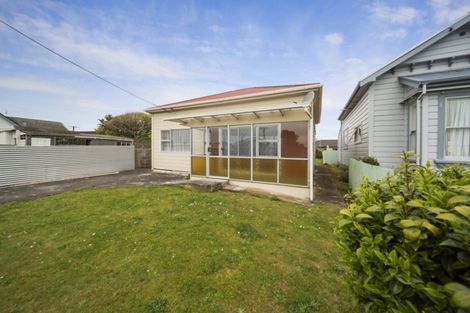 Photo of property in 78 Disraeli Street, Hawera, 4610