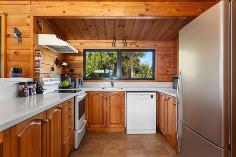 Photo of property in 75 Kutarere Wharf Road, Kutarere, Opotiki, 3198