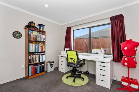 Photo of property in 3 Vantage Place, Flagstaff, Hamilton, 3210