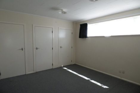 Photo of property in 49 Flanshaw Road, Te Atatu South, Auckland, 0610