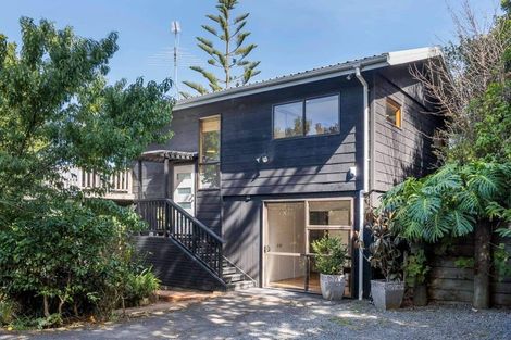 Photo of property in 448 Huia Road, Laingholm, Auckland, 0604