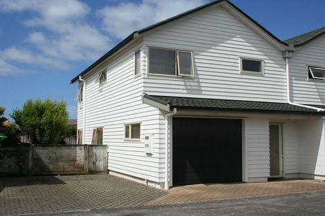 Photo of property in 9/103 Swanson Road, Henderson, Auckland, 0610