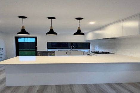 Photo of property in 17 Castletown Street, Wallaceville, Upper Hutt, 5018