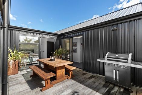 Photo of property in 1 Hewson Crescent, Lake Hawea, Wanaka, 9382