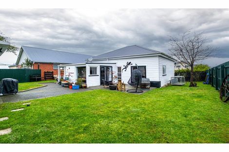 Photo of property in 215 Church Street, West End, Timaru, 7910