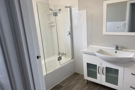 Photo of property in 110 Kingswood Road, Brookfield, Tauranga, 3110