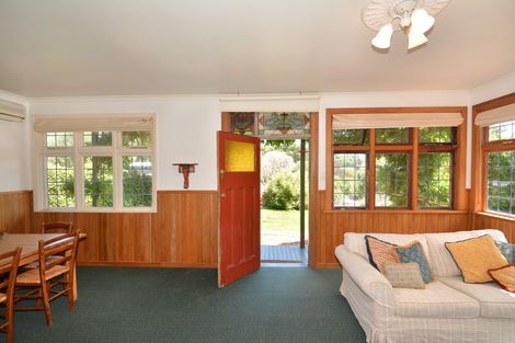 Photo of property in 2 Bacon Street, Broad Bay, Dunedin, 9014