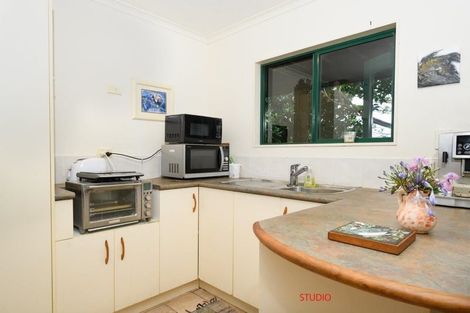 Photo of property in 1083 Whangaparaoa Road, Tindalls Beach, Whangaparaoa, 0930