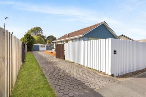 Photo of property in 467 Mairehau Road, Parklands, Christchurch, 8083