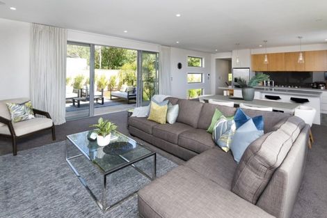 Photo of property in 7 Trident Place, Shelly Park, Auckland, 2014