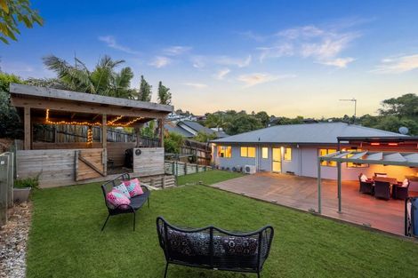 Photo of property in 44 Bayside Drive, Browns Bay, Auckland, 0630