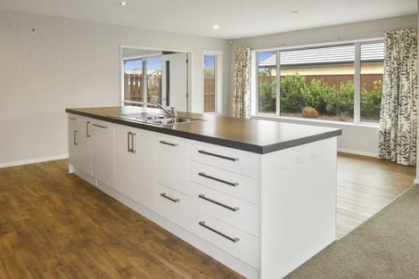 Photo of property in 6 Highworth Crescent, Rolleston, 7615