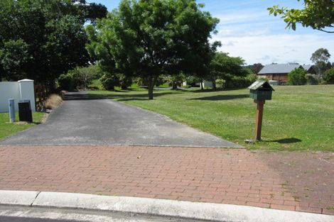 Photo of property in 87 Sunny Crescent, Huapai, Kumeu, 0810