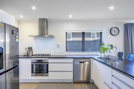 Photo of property in 97 Schoolside Road, Kumeu, 0810