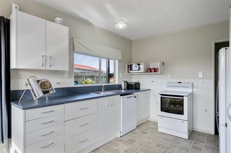 Photo of property in 104 Richmond Avenue, Richmond Heights, Taupo, 3330