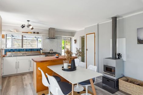 Photo of property in 38 Hicks Crescent, Waikanae Beach, Waikanae, 5036