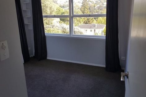 Photo of property in 365 Wairau Road, Totara Vale, Auckland, 0629