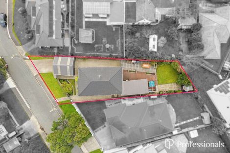Photo of property in 1 Thornycroft Avenue, Epuni, Lower Hutt, 5011