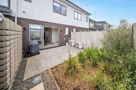 Photo of property in 49 Katikati Drive, Manurewa, Auckland, 2102